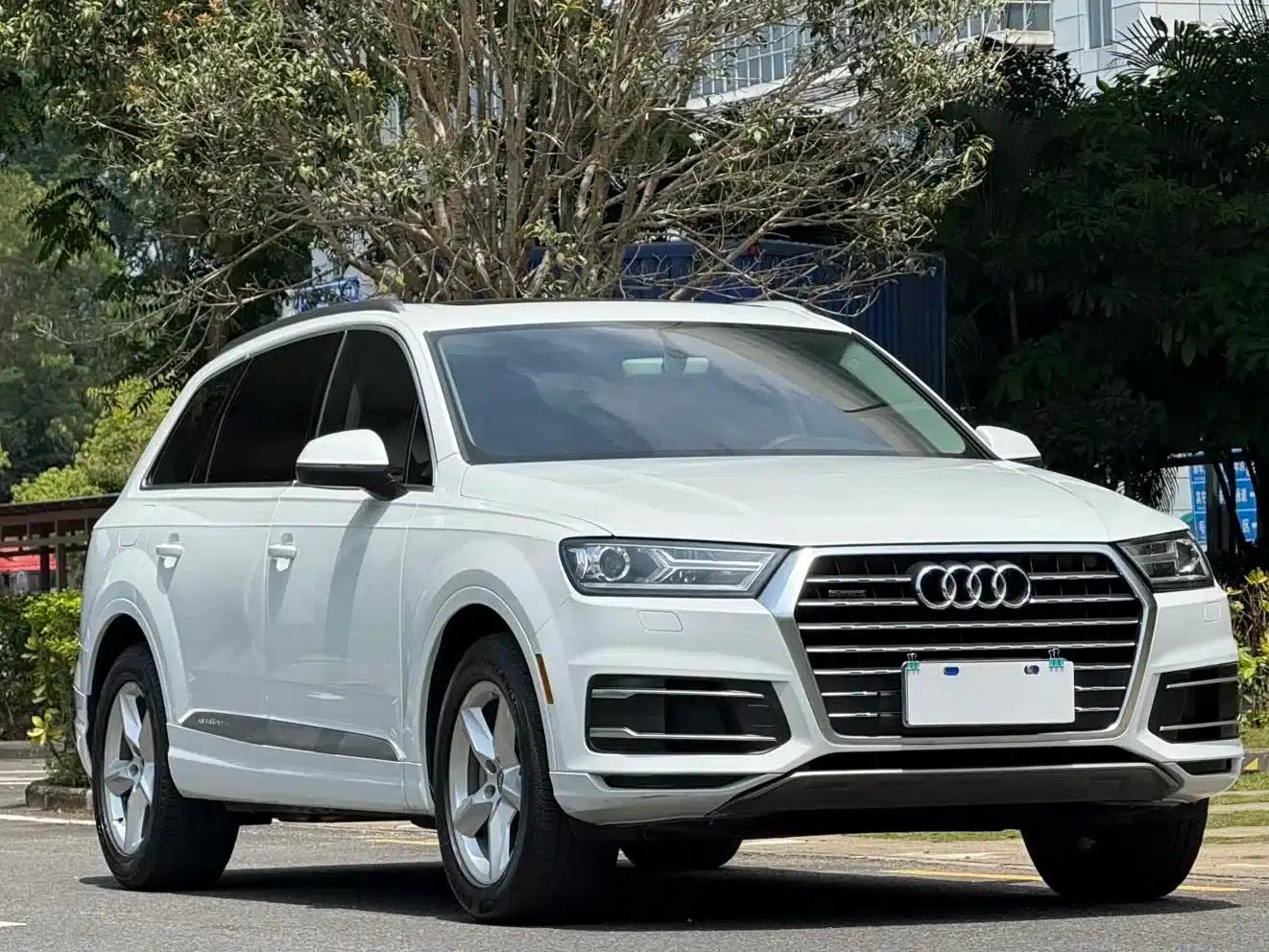 Audi Q7 2017 3.0T Parallel Import — миниатюра 2