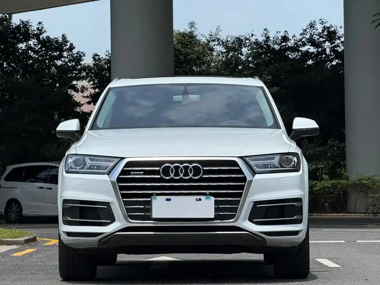 Audi Q7 2017 3.0T Parallel Import — миниатюра 3
