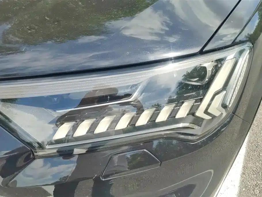 Audi Q7 2021 55 TFSI quattro S line Sport — миниатюра 5