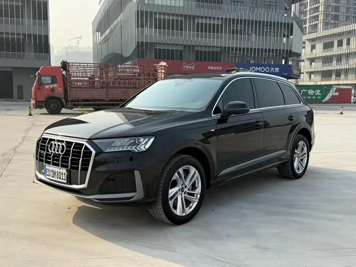 Audi Q7 2024 45 TFSI quattro S line Sport — миниатюра 3