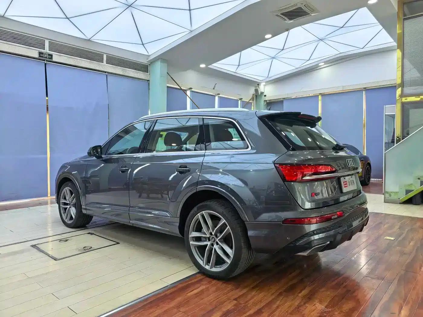 Audi Q7 2024 45 TFSI quattro S line Sport — миниатюра 17