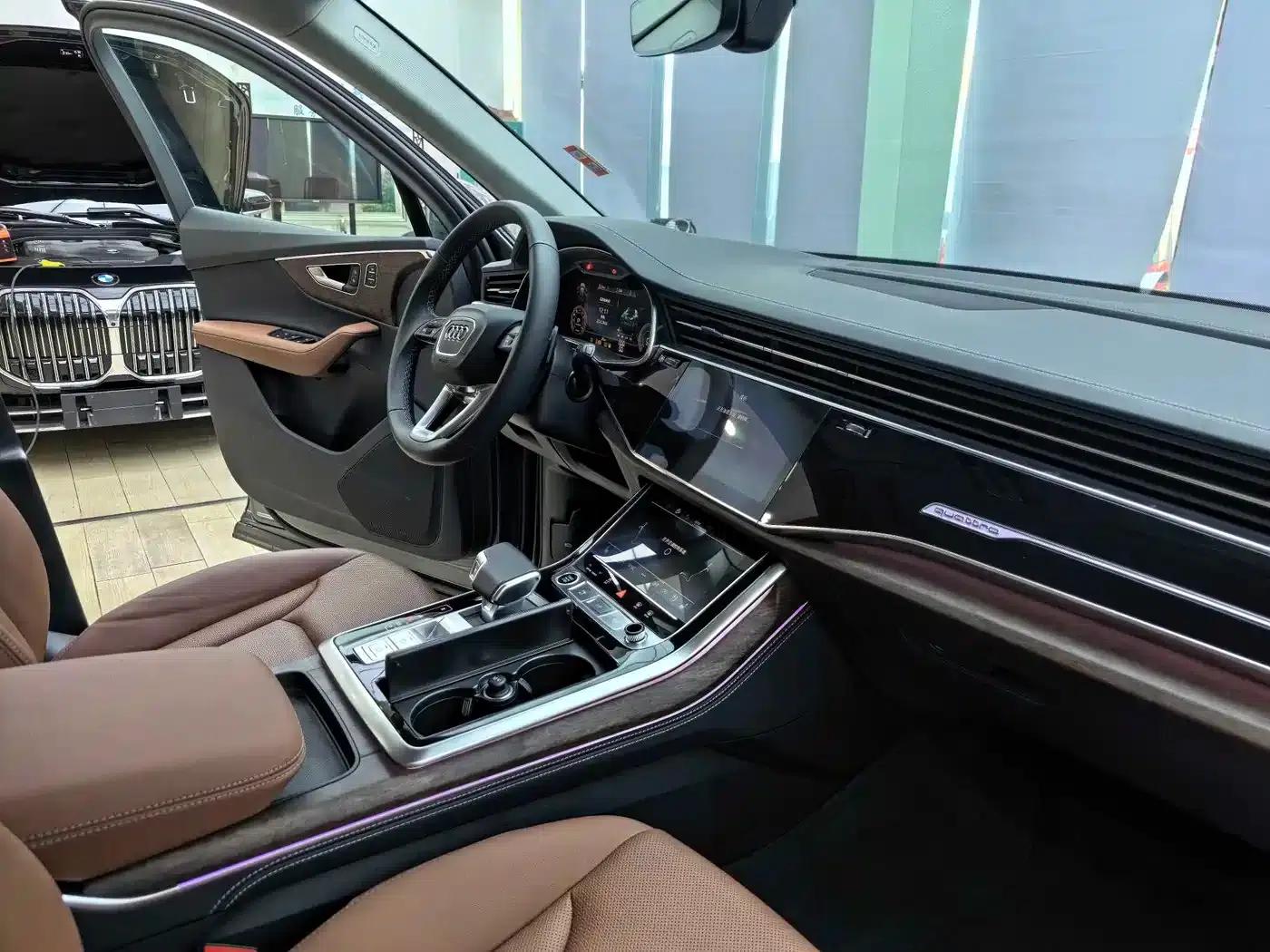 Audi Q7 2024 45 TFSI quattro S line Sport — миниатюра 5