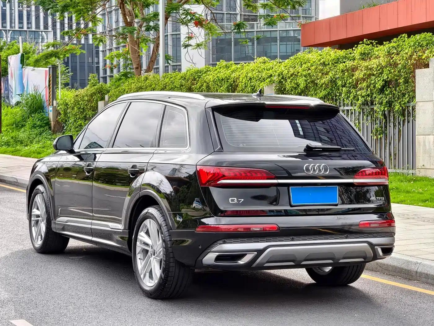 Audi Q7 2024 45 TFSI quattro S line Sport — миниатюра 6