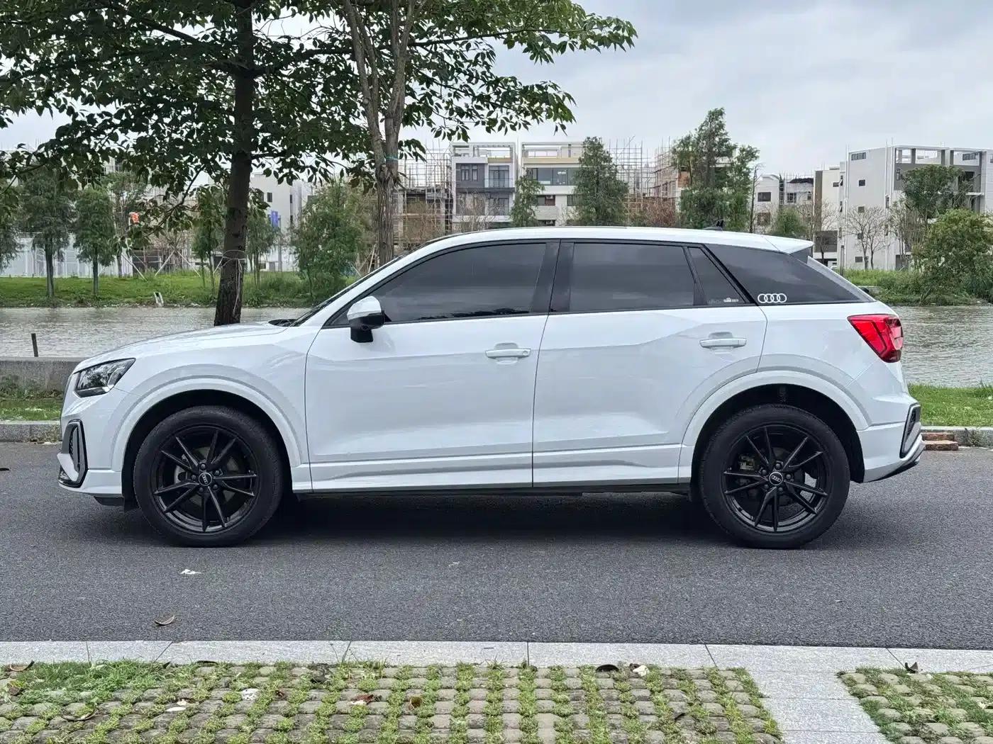 Audi Q2L 2022 35 TFSI Progressive Dynamic Edition — миниатюра 3