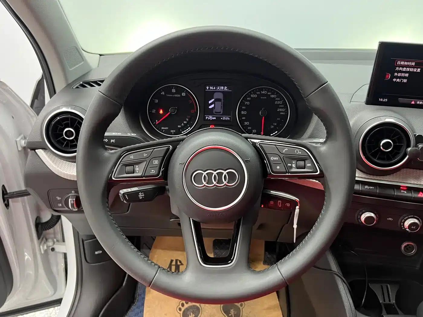 Audi Q2L 2021 35 TFSI Progressive Dynamic Edition — миниатюра 8