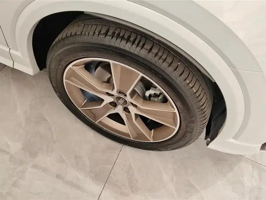 Audi Q2L 2024 35TFSI Progressive Dynamic Edition — миниатюра 6