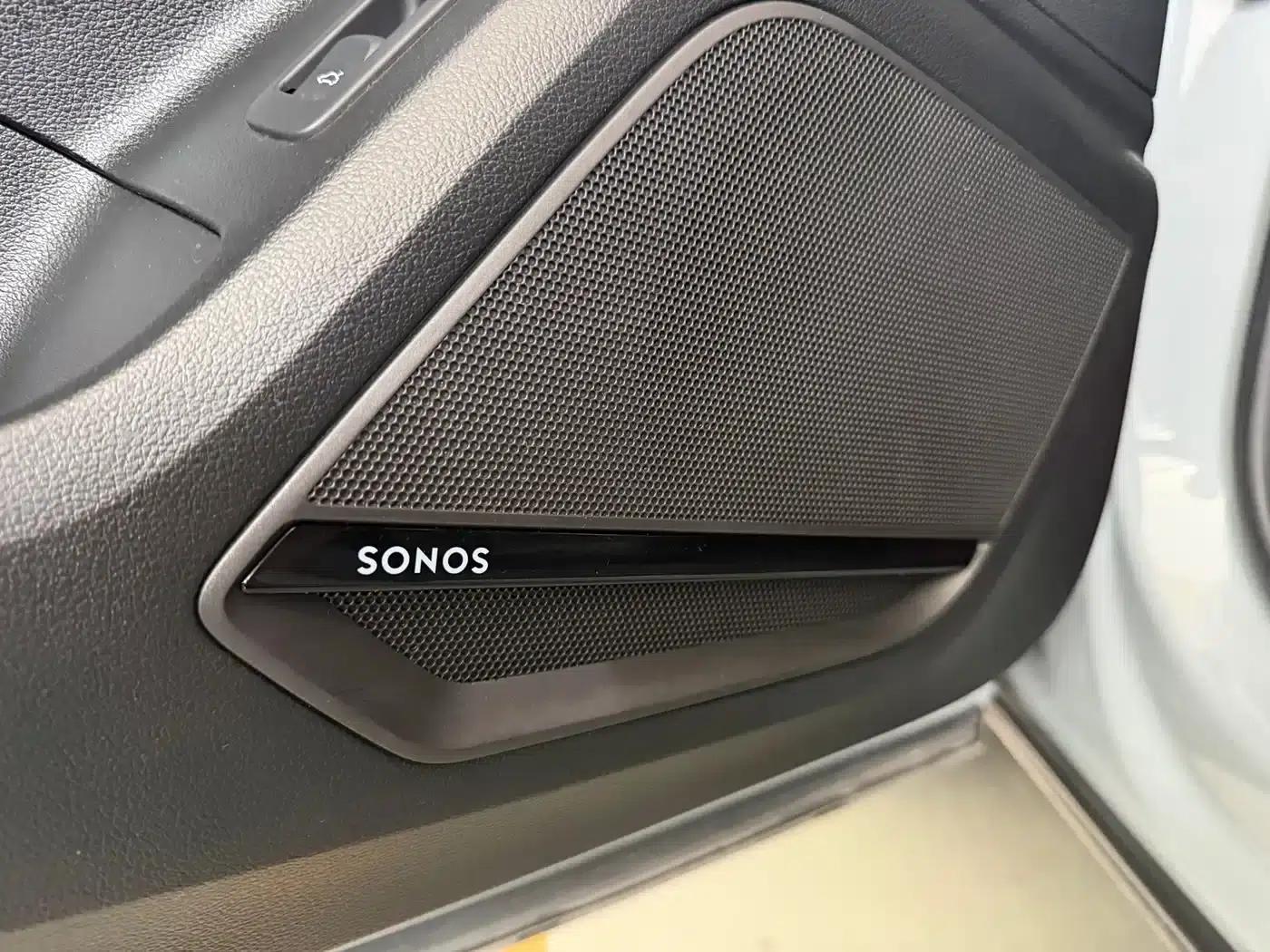 Audi Q2L 2022 35 TFSI Luxury Dynamic — миниатюра 8