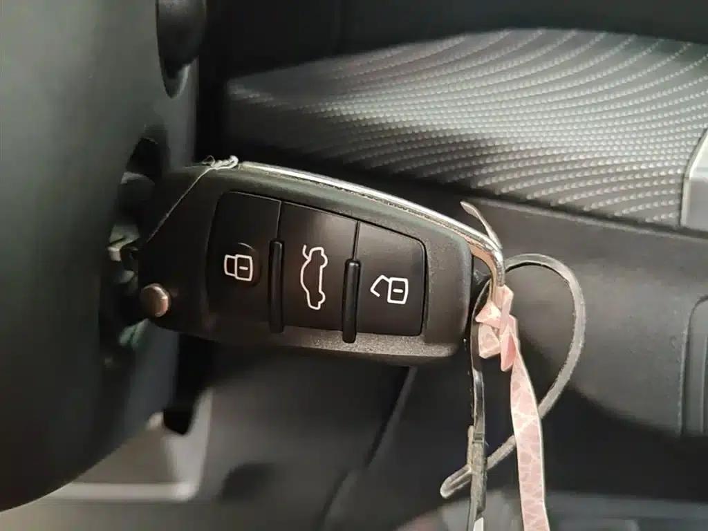 Audi Q2L 2022 35 TFSI Progressive Dynamic Edition — миниатюра 9