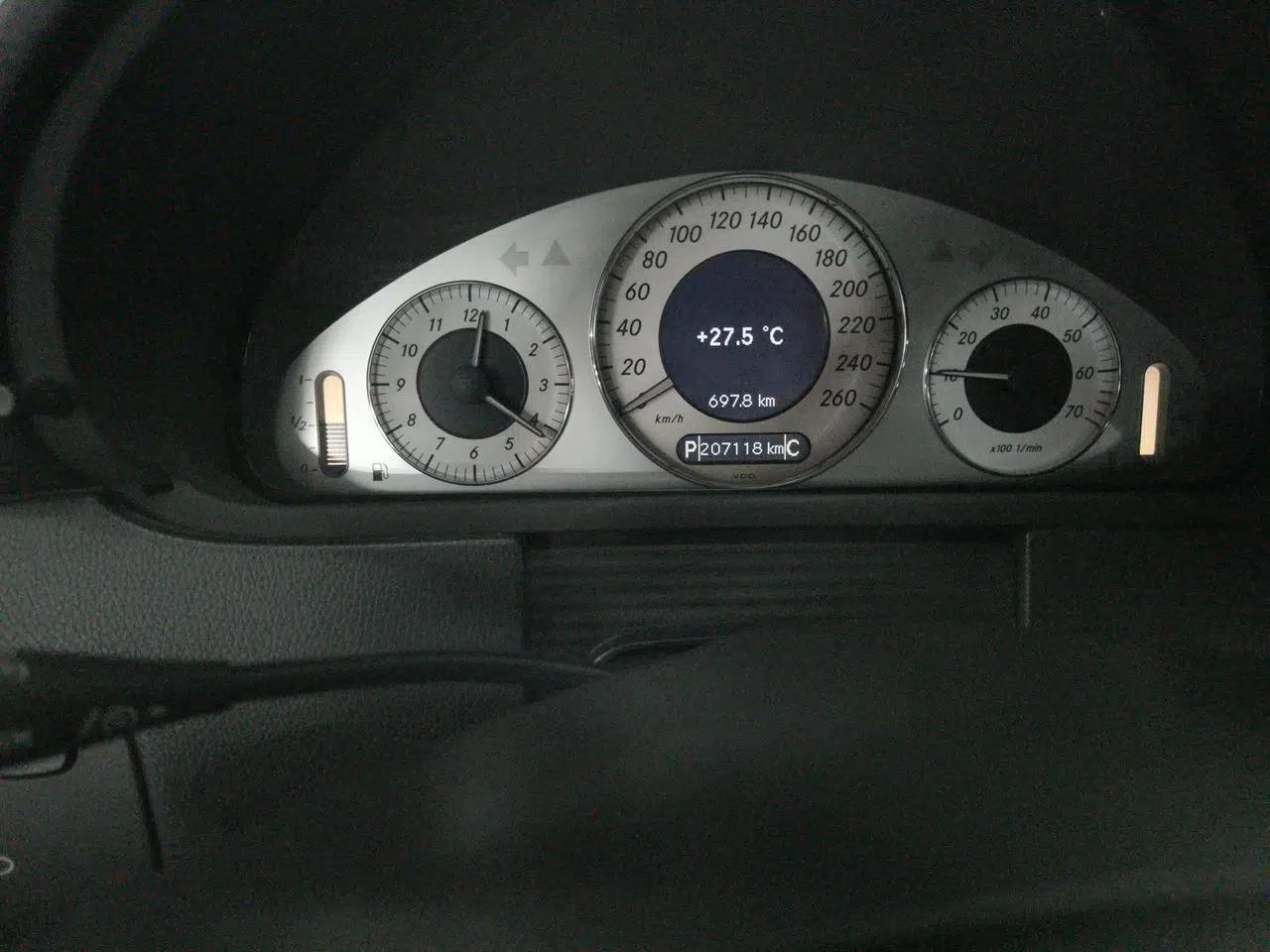 Mercedes-Benz CLK-Class 2006 CLK 350 two-door coupe — миниатюра 13