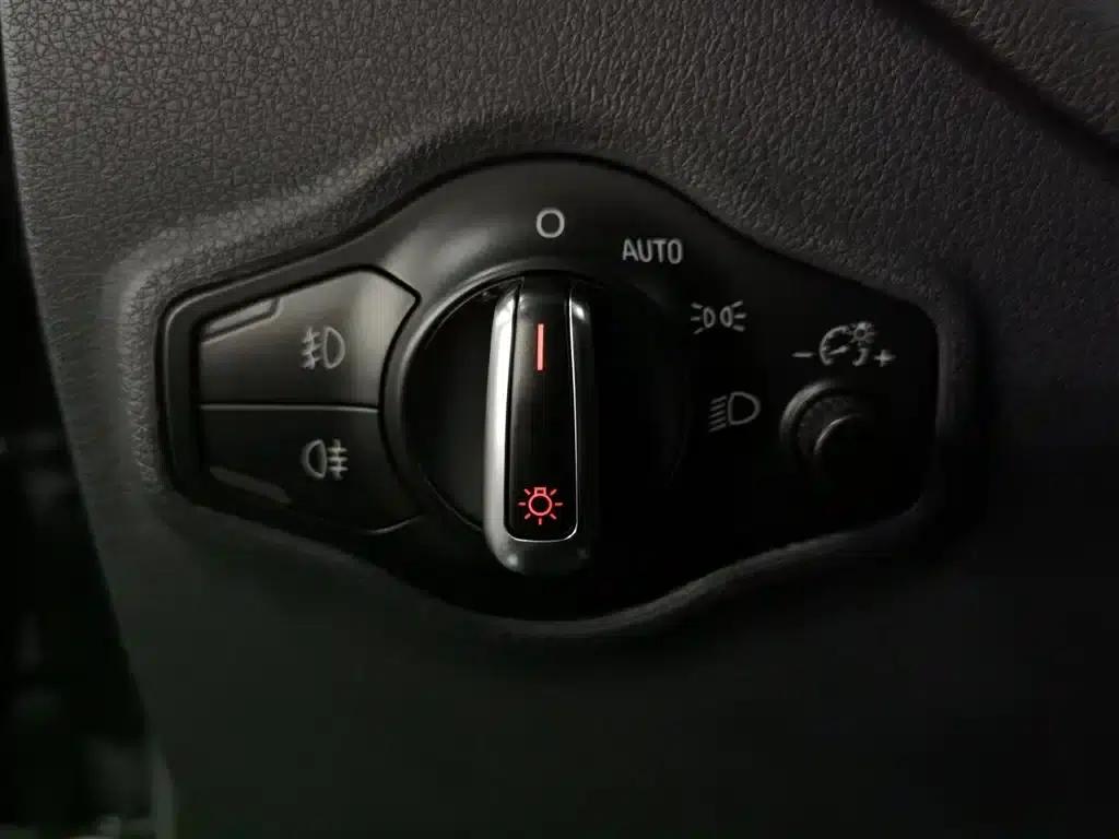 Audi Q5 2015 40 TFSI Technology Edition — миниатюра 21