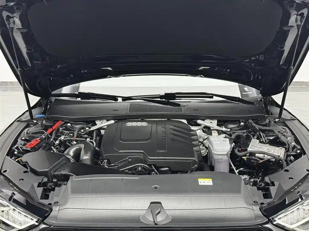 2024 Audi A7L 45 TFSI quattro Black Edition — миниатюра 12