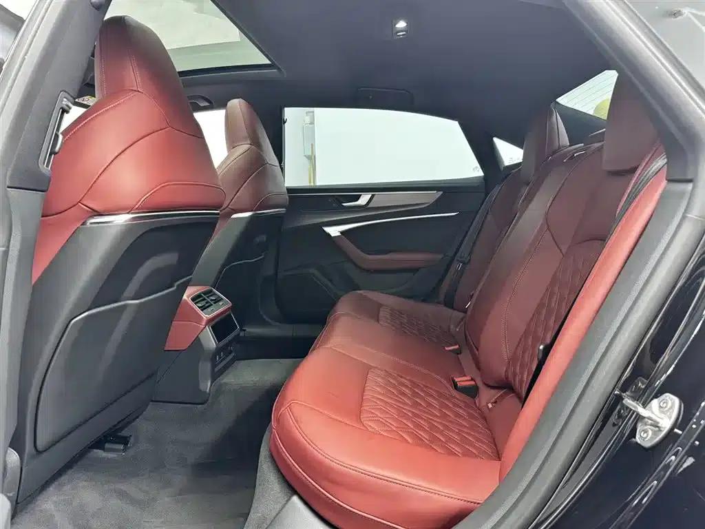 2024 Audi A7L 45 TFSI quattro Black Edition — миниатюра 31