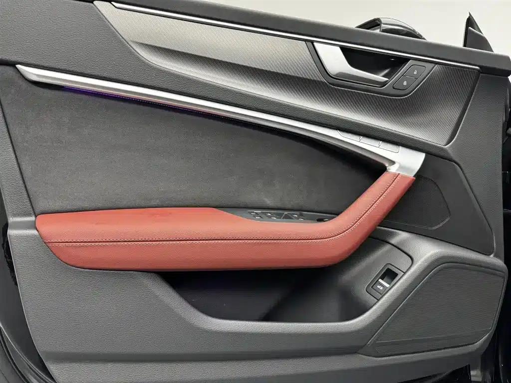 2024 Audi A7L 45 TFSI quattro Black Edition — миниатюра 39