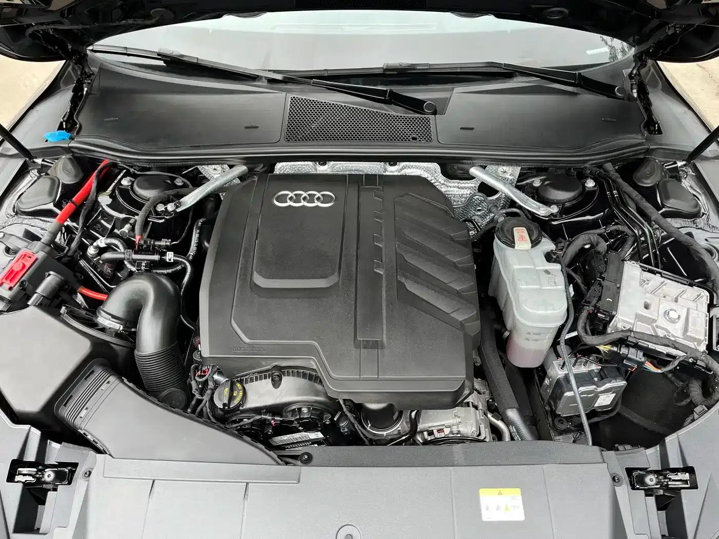 Audi A7L 2024 45TFSI S-line Dream Edition Crystal Package — миниатюра 12