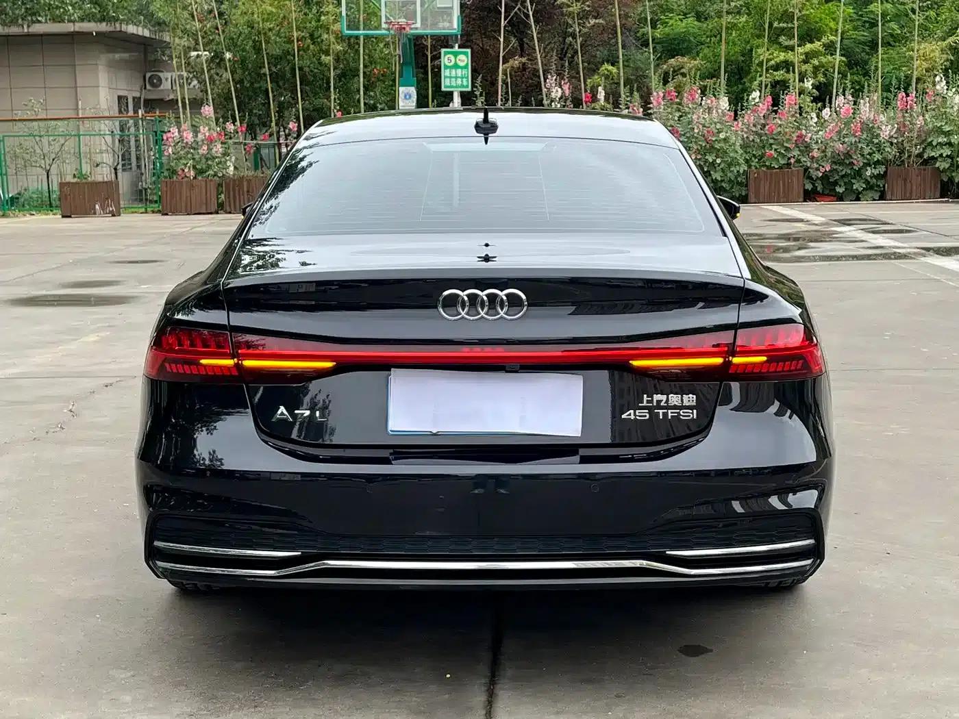 Audi A7L 2024 45TFSI S-line Dream Edition Crystal Package — миниатюра 10