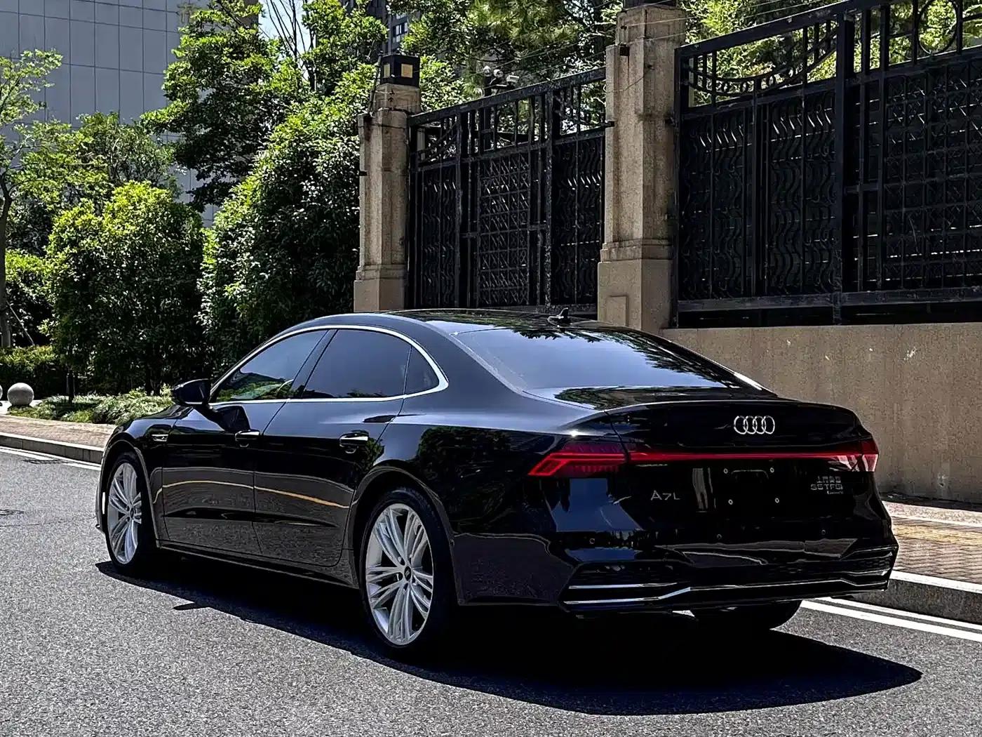 Audi A7L 2022 55 TFSI quattro S-line Elite Black Package — миниатюра 4