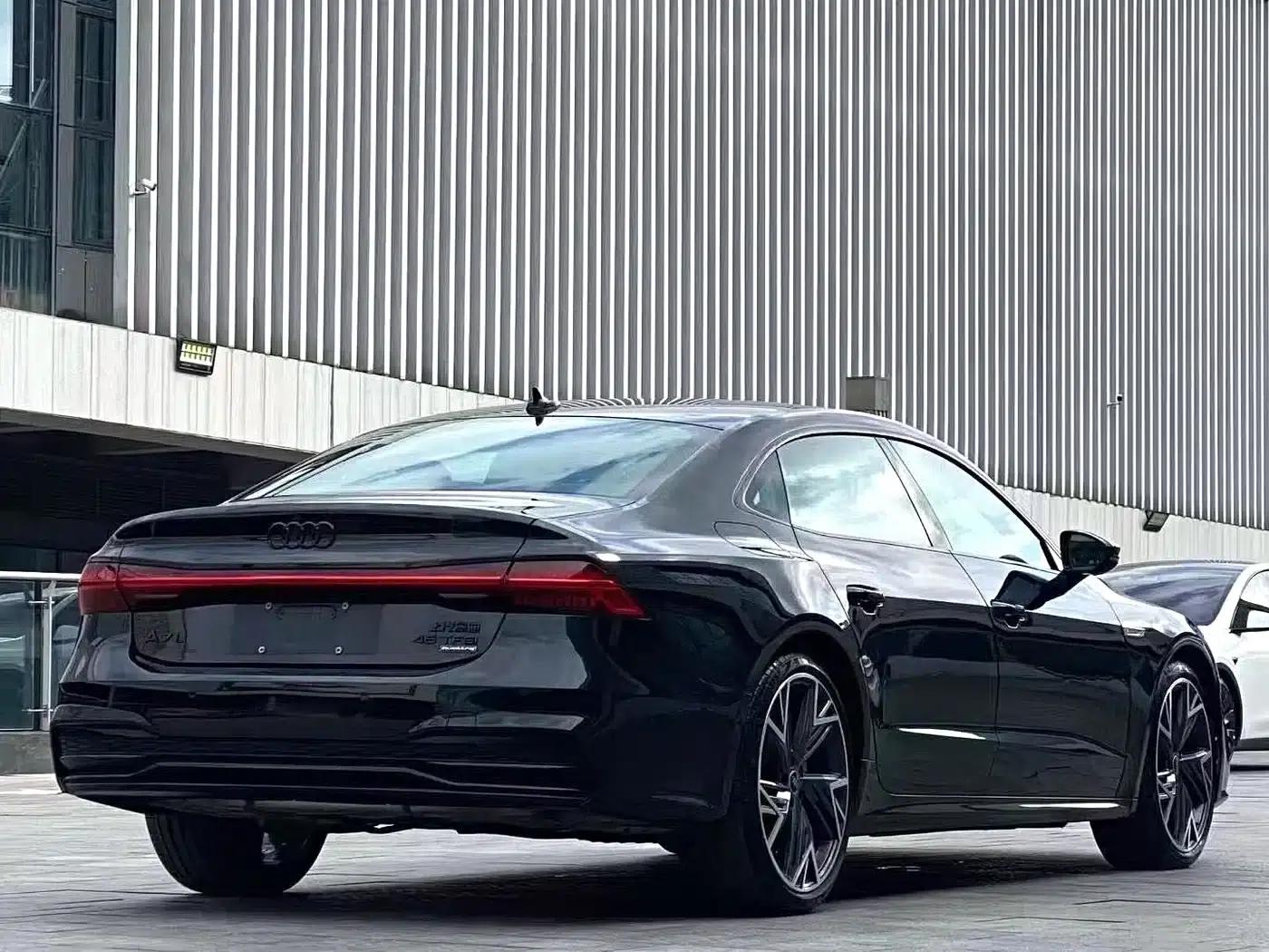 2024 Audi A7L 45 TFSI quattro Black Edition — миниатюра 8