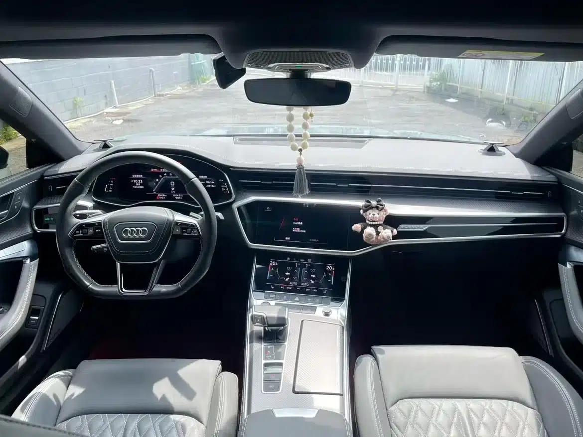 2024 Audi A7L 45 TFSI quattro RS Package Racing Edition — миниатюра 8