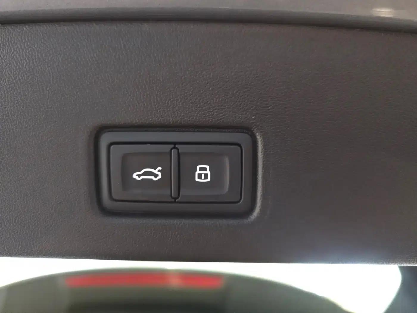 Audi Q4 e-tron 2024 Model 40 e-tron Trailblazer — миниатюра 10