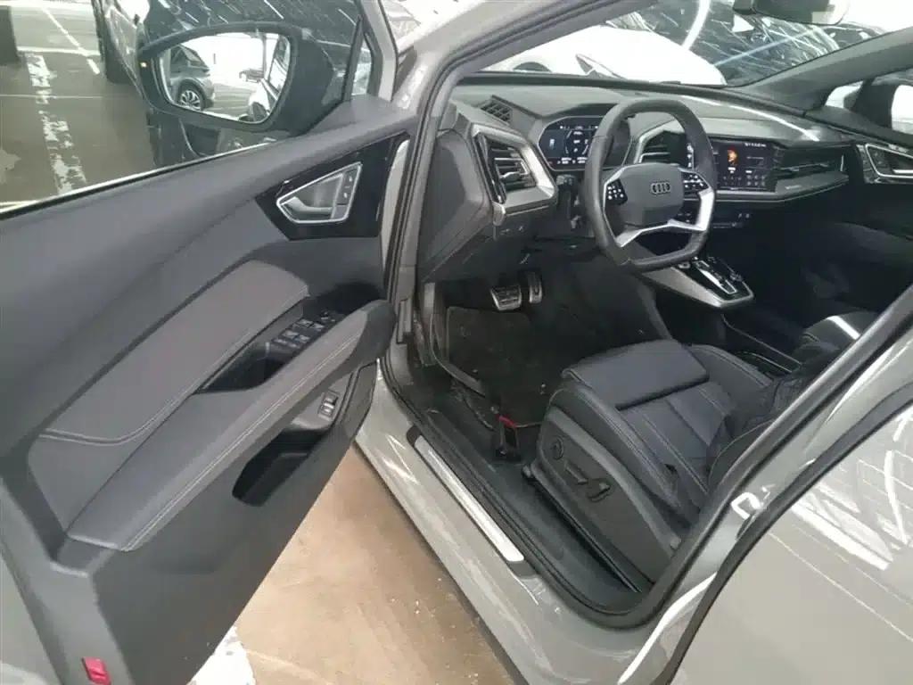 Audi Q4 e-tron 2023 Model 40 e-tron Adventure Edition — миниатюра 15