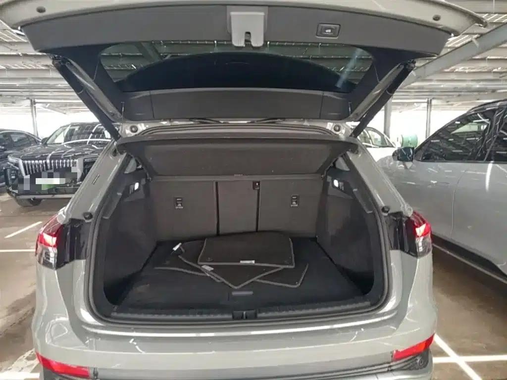 Audi Q4 e-tron 2023 Model 40 e-tron Adventure Edition — миниатюра 19