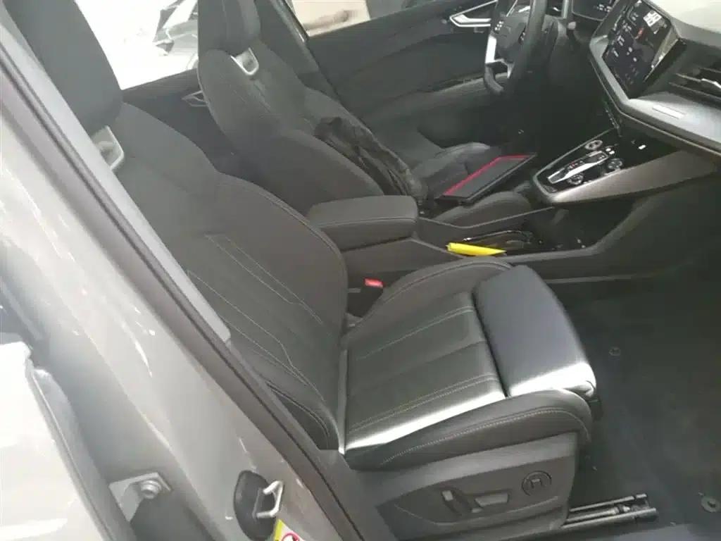 Audi Q4 e-tron 2023 Model 40 e-tron Adventure Edition — миниатюра 25