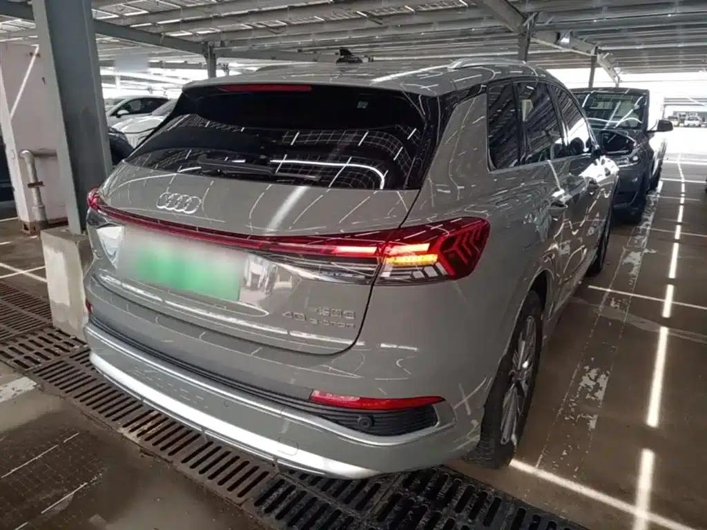 Audi Q4 e-tron 2023 Model 40 e-tron Adventure Edition — миниатюра 7