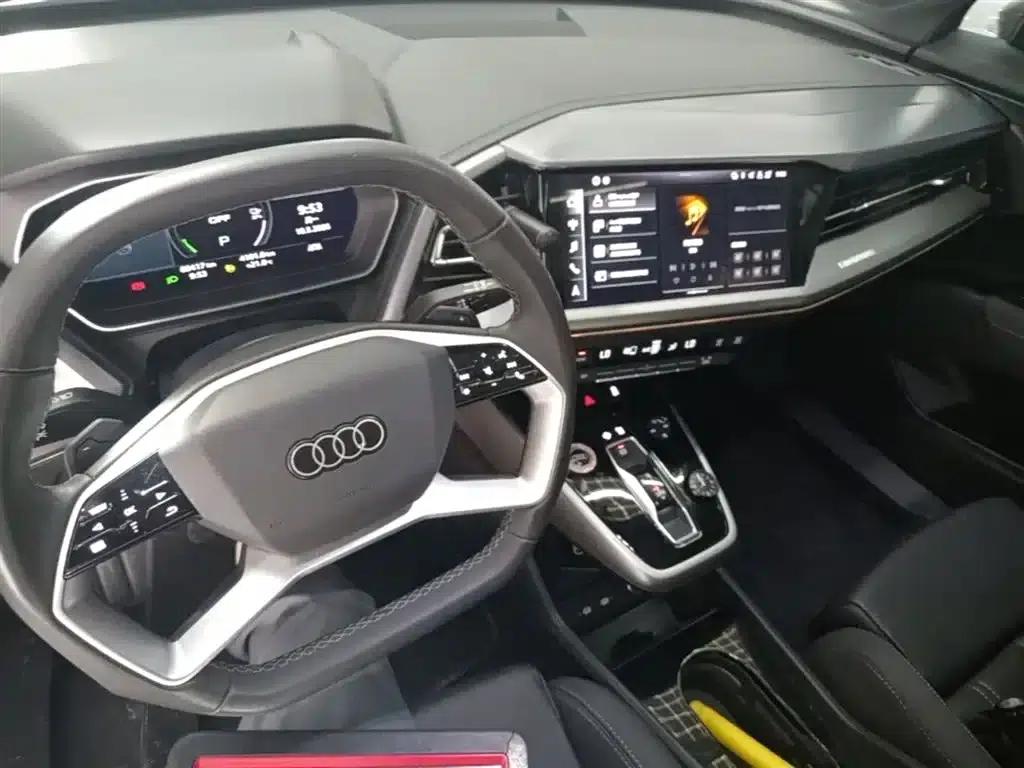 Audi Q4 e-tron 2023 Model 40 e-tron Adventure Edition — миниатюра 10