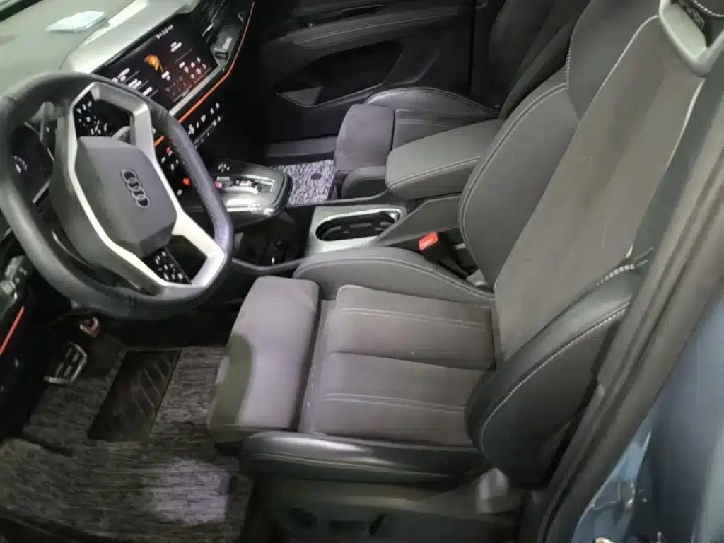 Audi Q4 e-tron 2023 Model 40 e-tron Trailblazer Night Edition — миниатюра 15