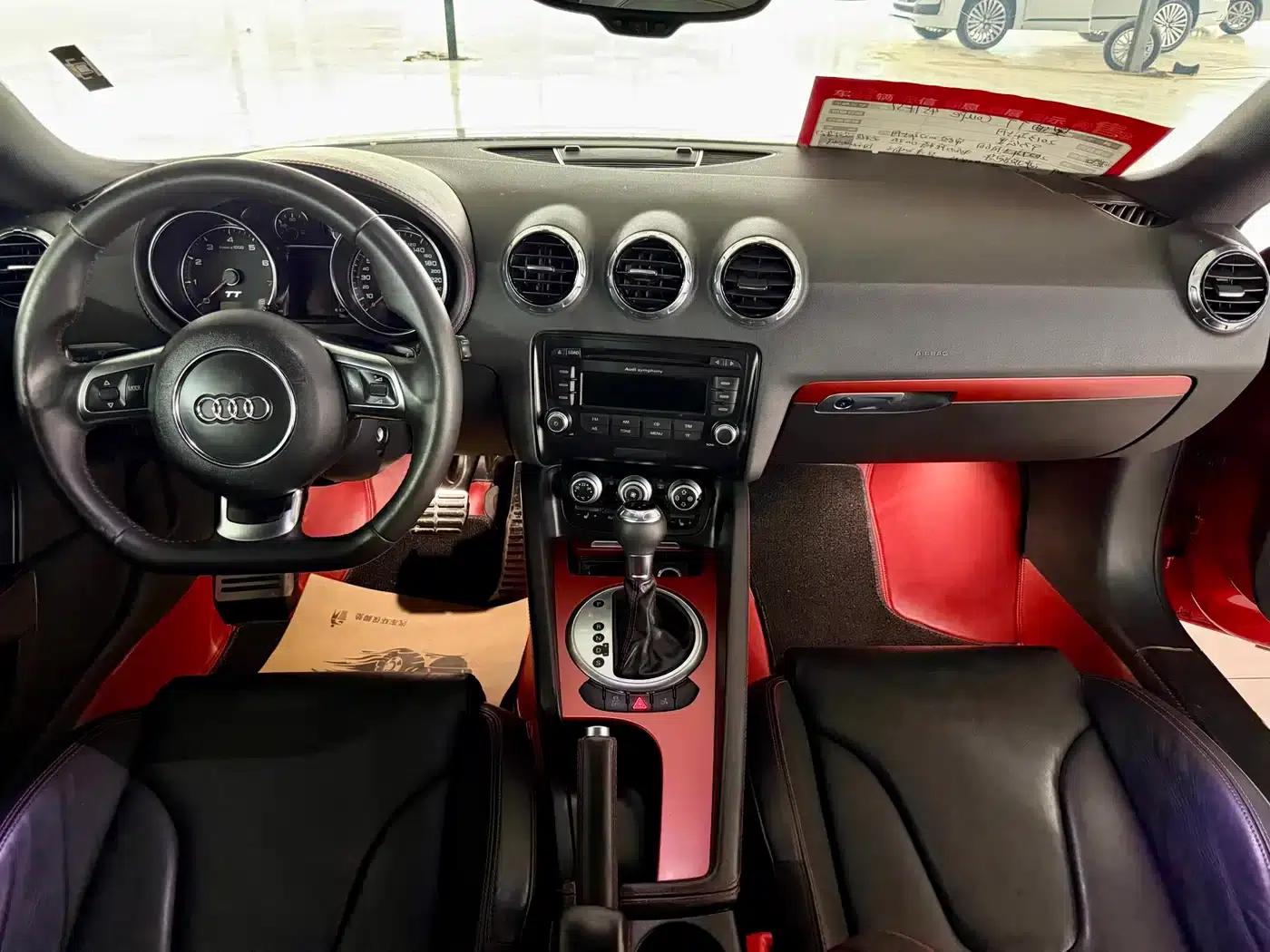 Audi TT 2013 TT Coupe 45 TFSI quattro Colorful Dream Edition — миниатюра 11