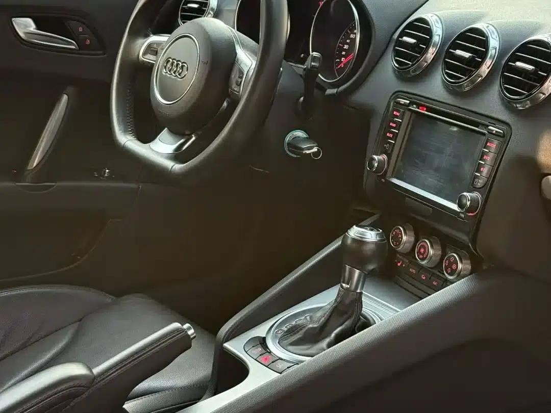 Audi TT 2014 TT Coupe 45 TFSI Comfortline — миниатюра 5