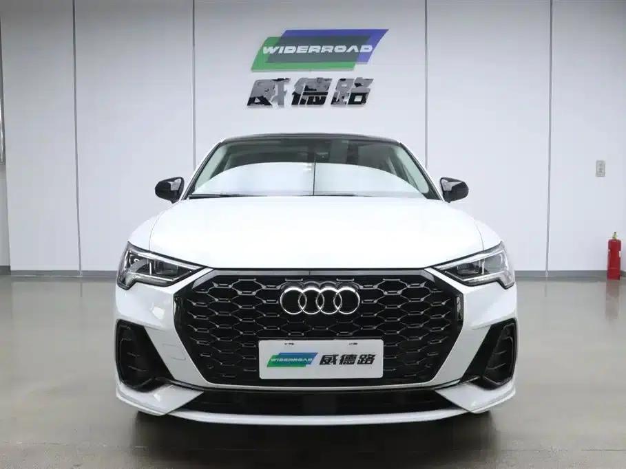 Audi Q3 Sportback 2022 40 TFSI Fashion Edition — миниатюра 2