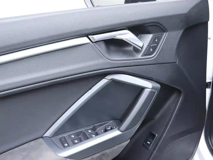 Audi Q3 Sportback 2022 40 TFSI Fashion Edition — миниатюра 12