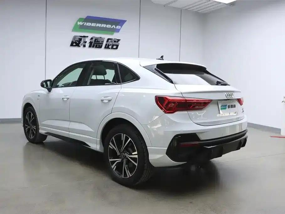 Audi Q3 Sportback 2022 40 TFSI Fashion Edition — миниатюра 4