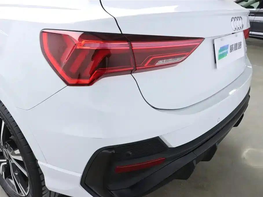 Audi Q3 Sportback 2022 40 TFSI Fashion Edition — миниатюра 34