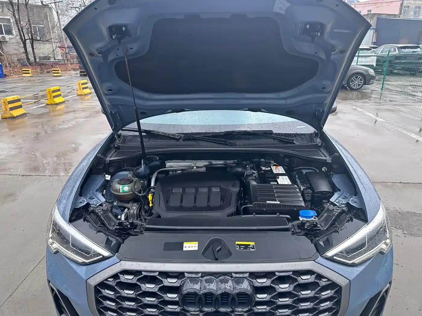 Audi Q3 Sportback 2022 40 TFSI RS Package (Sports Edition) — миниатюра 23
