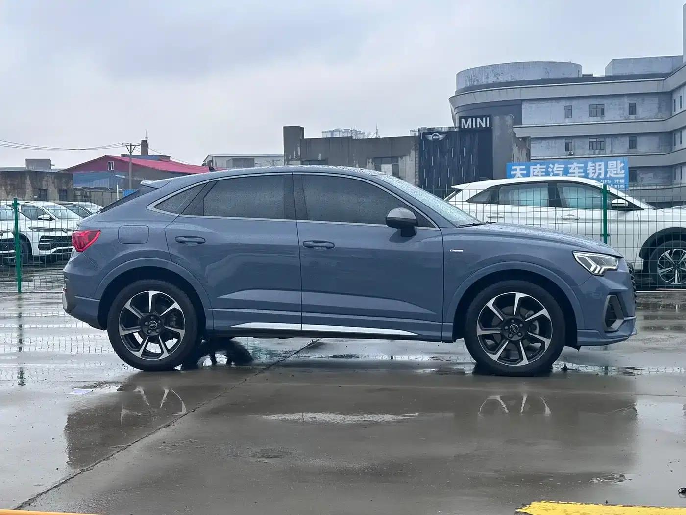 Audi Q3 Sportback 2022 40 TFSI RS Package (Sports Edition) — миниатюра 5
