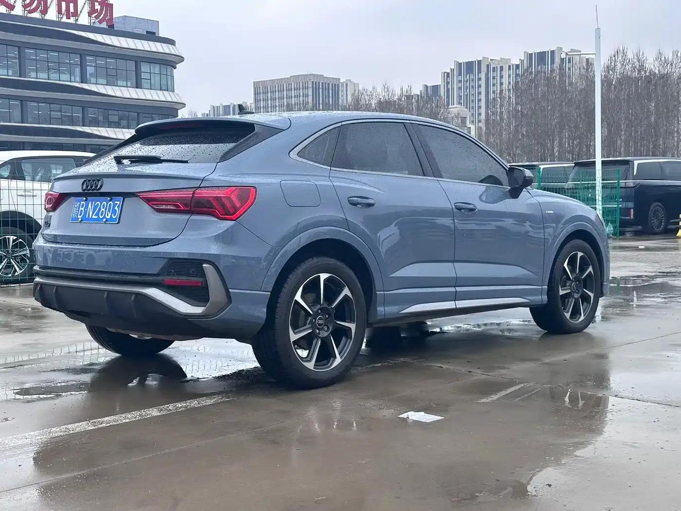 Audi Q3 Sportback 2022 40 TFSI RS Package (Sports Edition) — миниатюра 6