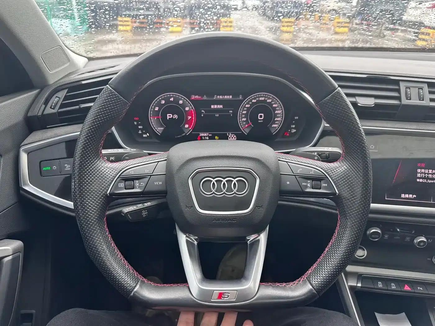 Audi Q3 Sportback 2022 40 TFSI RS Package (Sports Edition) — миниатюра 9