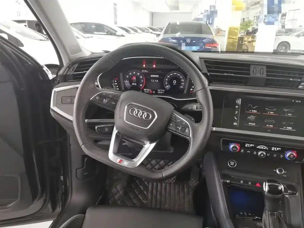 Audi Q3 Sportback 2020 40 TFSI Fashion Edition — миниатюра 11