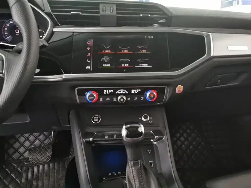 Audi Q3 Sportback 2020 40 TFSI Fashion Edition — миниатюра 13