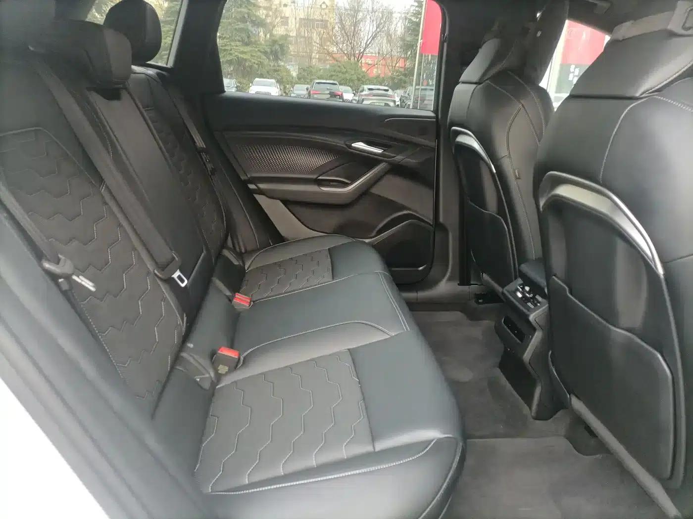 Audi Q6L e-tron 2026 First Edition — миниатюра 7