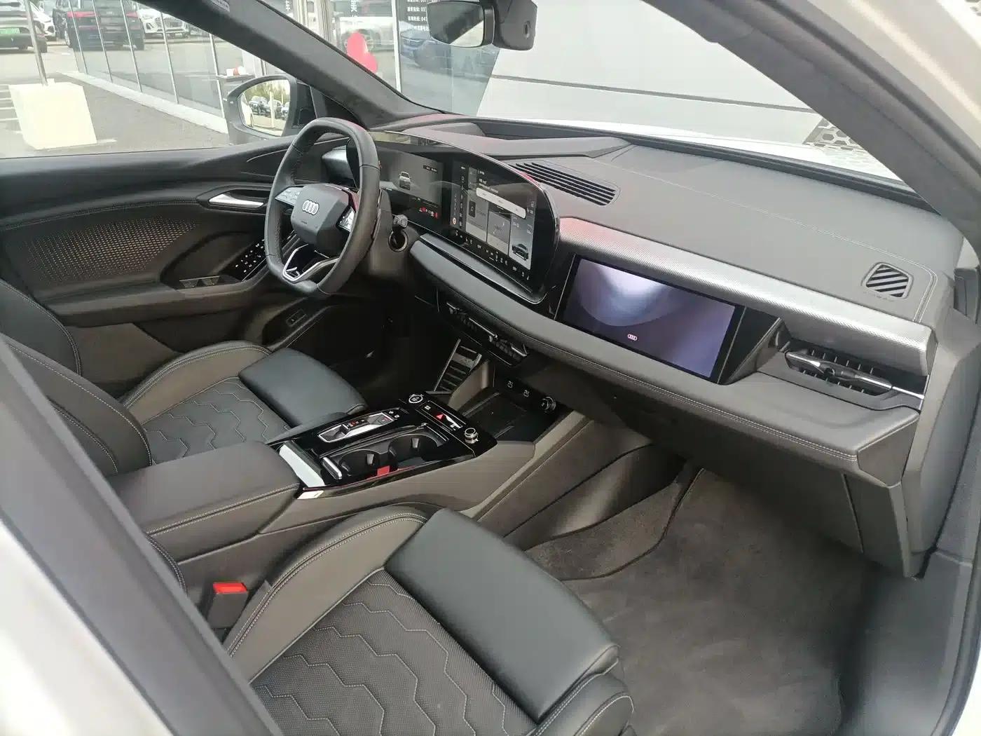 Audi Q6L e-tron 2026 First Edition — миниатюра 8