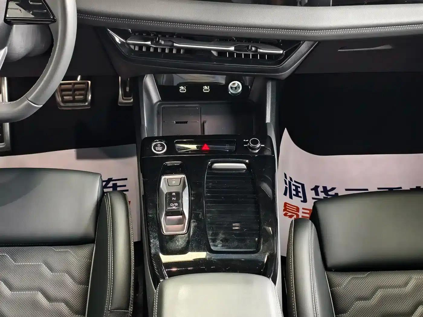 Audi Q6L e-tron 2026 First Edition — миниатюра 12