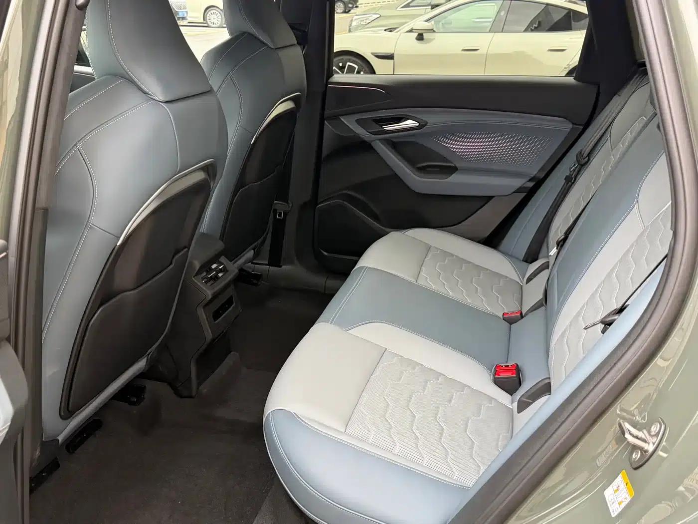 Audi Q6L e-tron 2026 First Edition — миниатюра 11