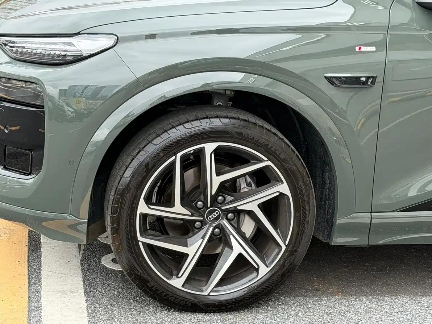 Audi Q6L e-tron 2026 First Edition — миниатюра 7