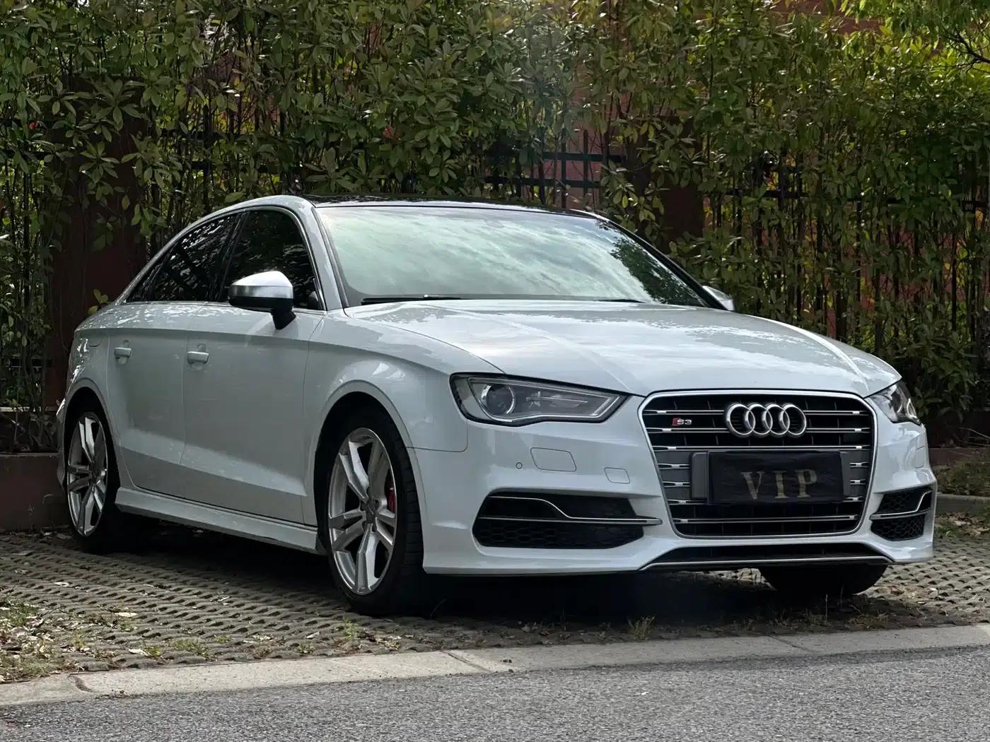 Audi S3 2015 Model S3 2.0T Limousine — миниатюра 3