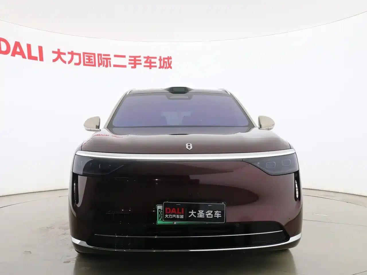 Wenjie M8 2025 Extended Range Max+ Version 53.4kWh 6-Seat Version (192-line LiDAR) — миниатюра 2