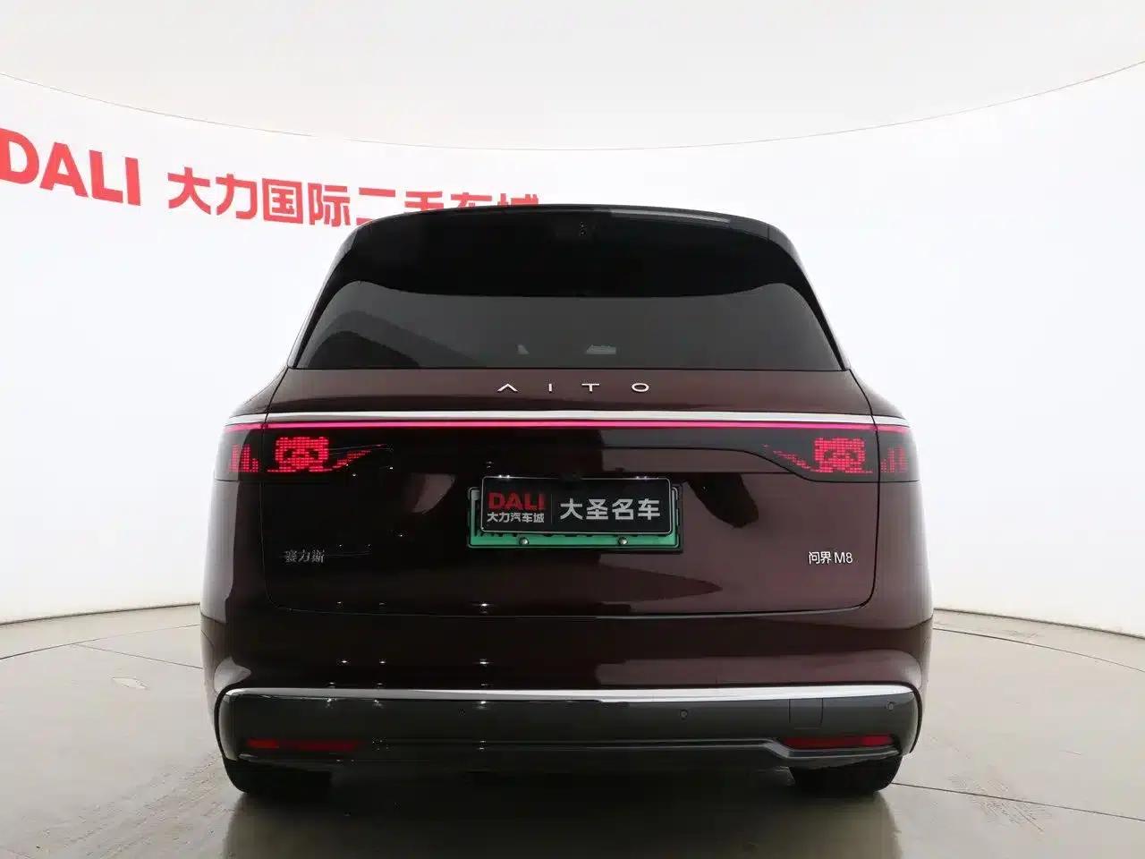 Wenjie M8 2025 Extended Range Max+ Version 53.4kWh 6-Seat Version (192-line LiDAR) — миниатюра 15