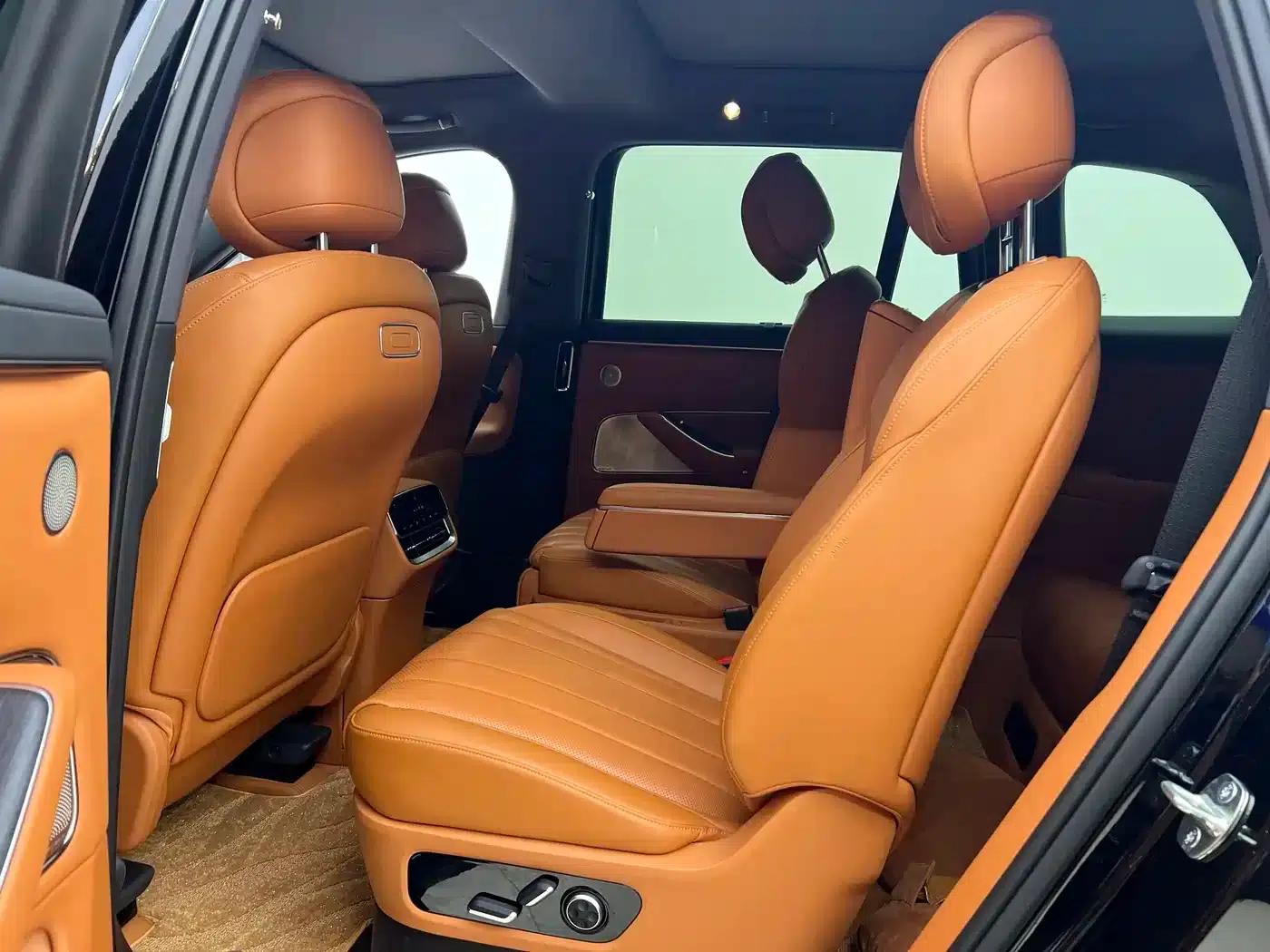 Wenjie M8 2025 Extended Range Max+ Version (53.4kWh, 6-seater, 192-line LiDAR) — миниатюра 3